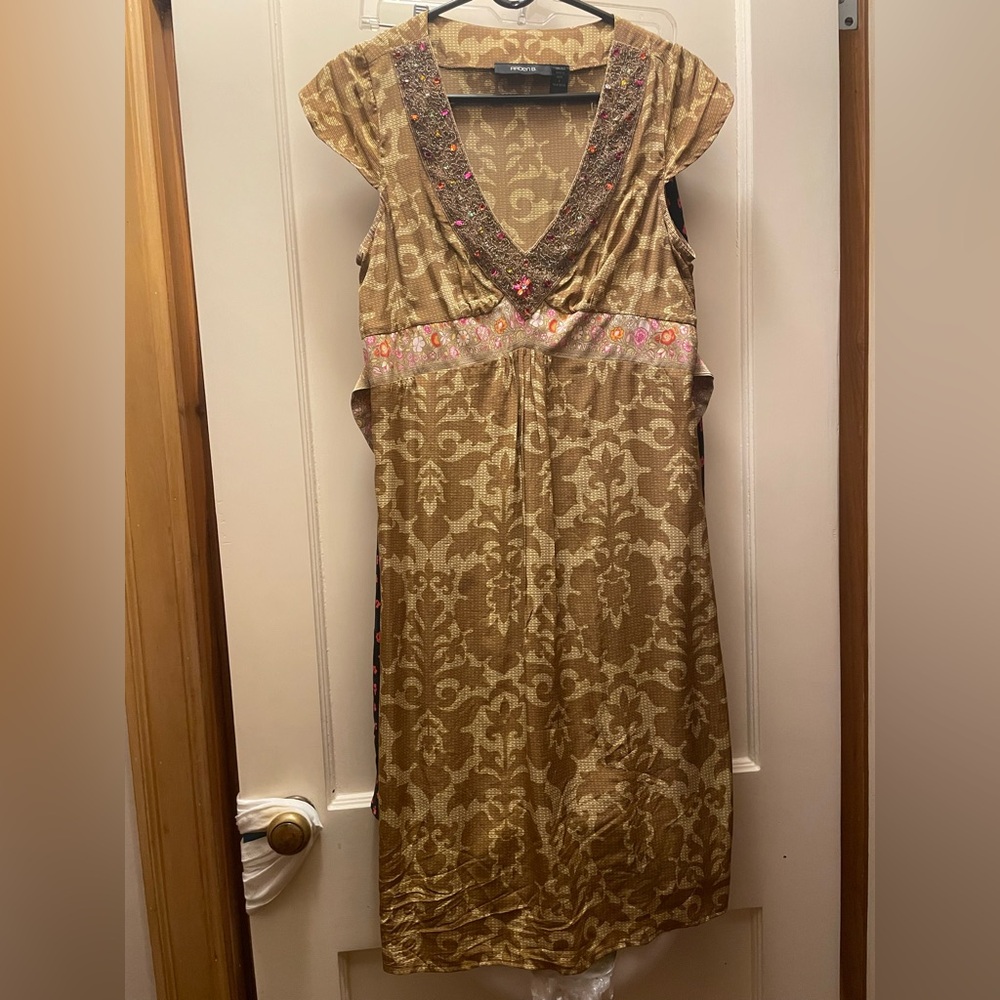 Silk midi dress - Picture 2 of 7